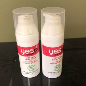 Yes to grapefruit UNEVEN skin tone moisturizer(2)